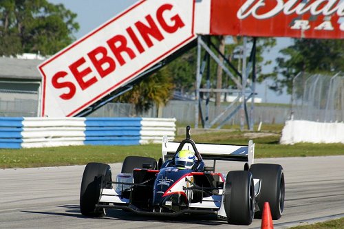 Charles Zwolsman snel in Champcar test!